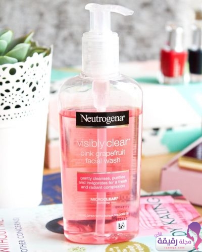 neutrogena visibly clear pink grapefruit facial wash