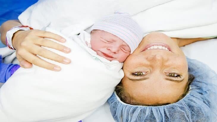 تفسير حلم الإجهاض والولادة قبل موعدها لكبار العلماء تفسير حلم الولادة للحامل قبل موعدها