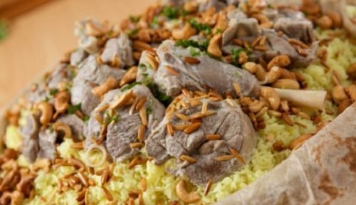 طريقة عمل المنسف الاردني باللحم واللبن الرائب خطوة خطوة