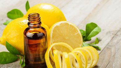 هل سيروم فيتامين سي يسبب حبوب في الوجه؟ هل سيروم فيتامين سي يسبب حبوب في الوجه