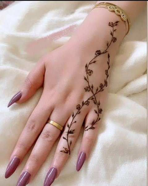 نقش حناء ناعم